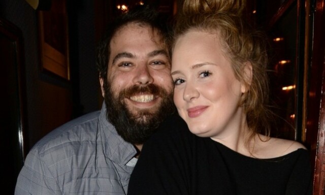 BRUDD: I fjor høst ble det kjent at Adele og ektemannen Simon Konecki har tatt ut skilsmisse, etter tre års ekteskap. FOTO: NTB scanpix BRUDD: I fjor høst ble det kjent at Adele og ektemannen Simon Konecki har tatt ut skilsmisse, etter tre års ekteskap. FOTO: NTB scanpix